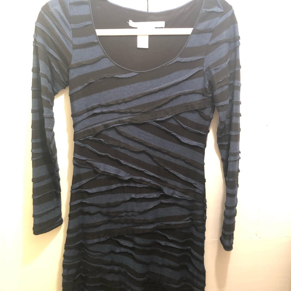 Long sleeve blue and black midi dress